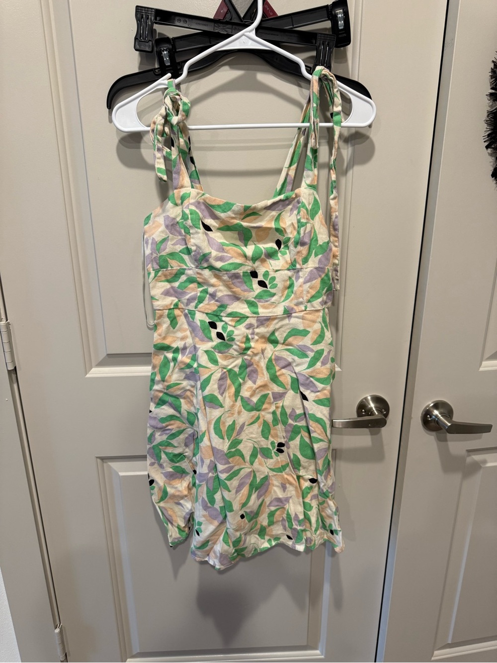 Gianni Bini Leaf-Print Tie-Shoulder Mini Dress in Green, Cream & Lavender